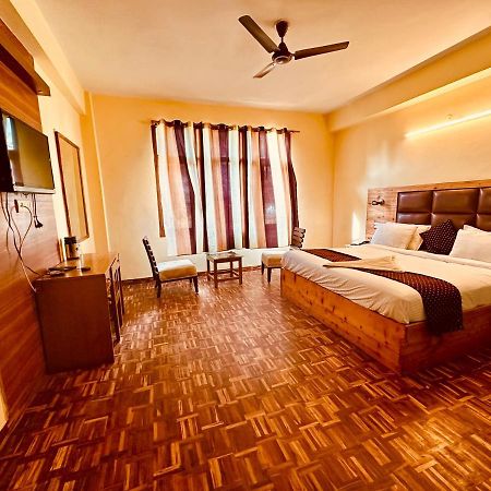 Hotel Grand Kalinga - Near Volvo Bus Stand Manali Buitenkant foto